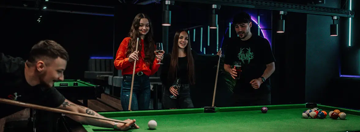 Jak dobrać siłę chwytu i punkt trzymania kija ręką dominującą?