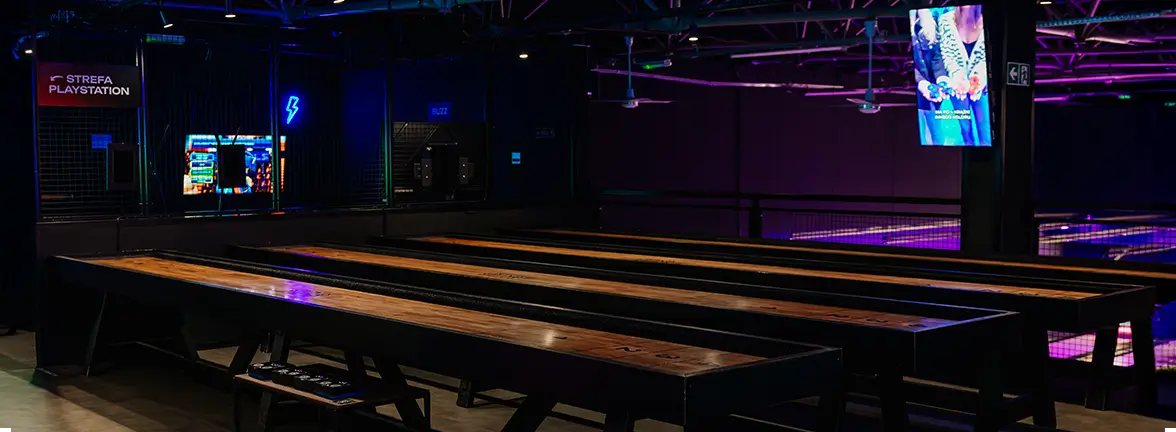 Na czym polega gra zręcznościowa shuffleboard?